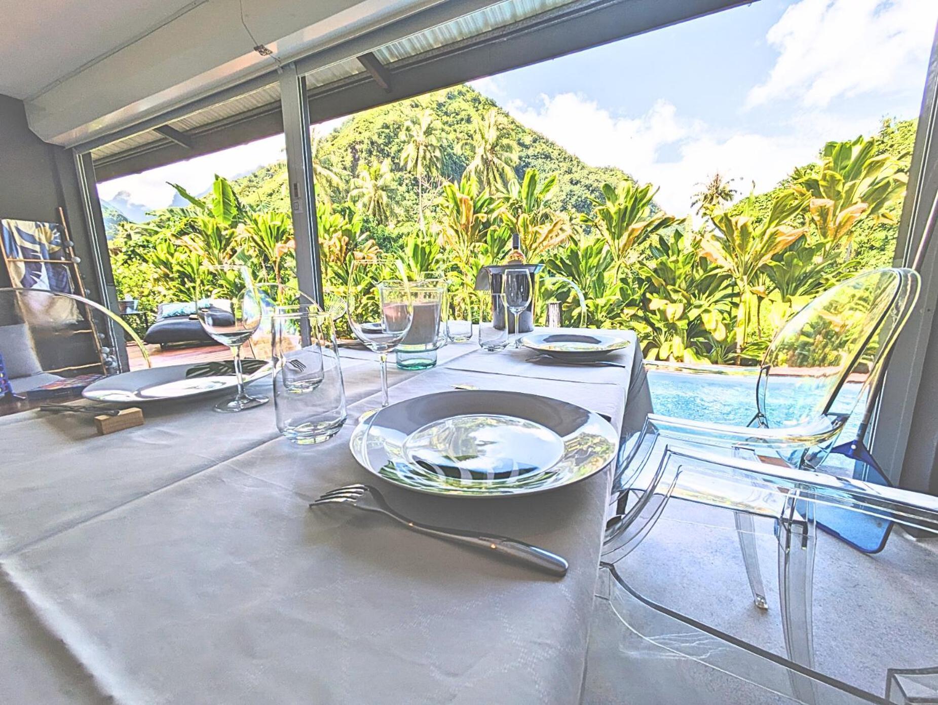 Natura Om Teahupoo Surf Lodge Toanoano Esterno foto
